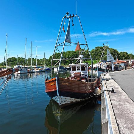 Dänische Ferienhäuser am Salzhaff Haus Käpt´n Nemo Poel Exterior foto