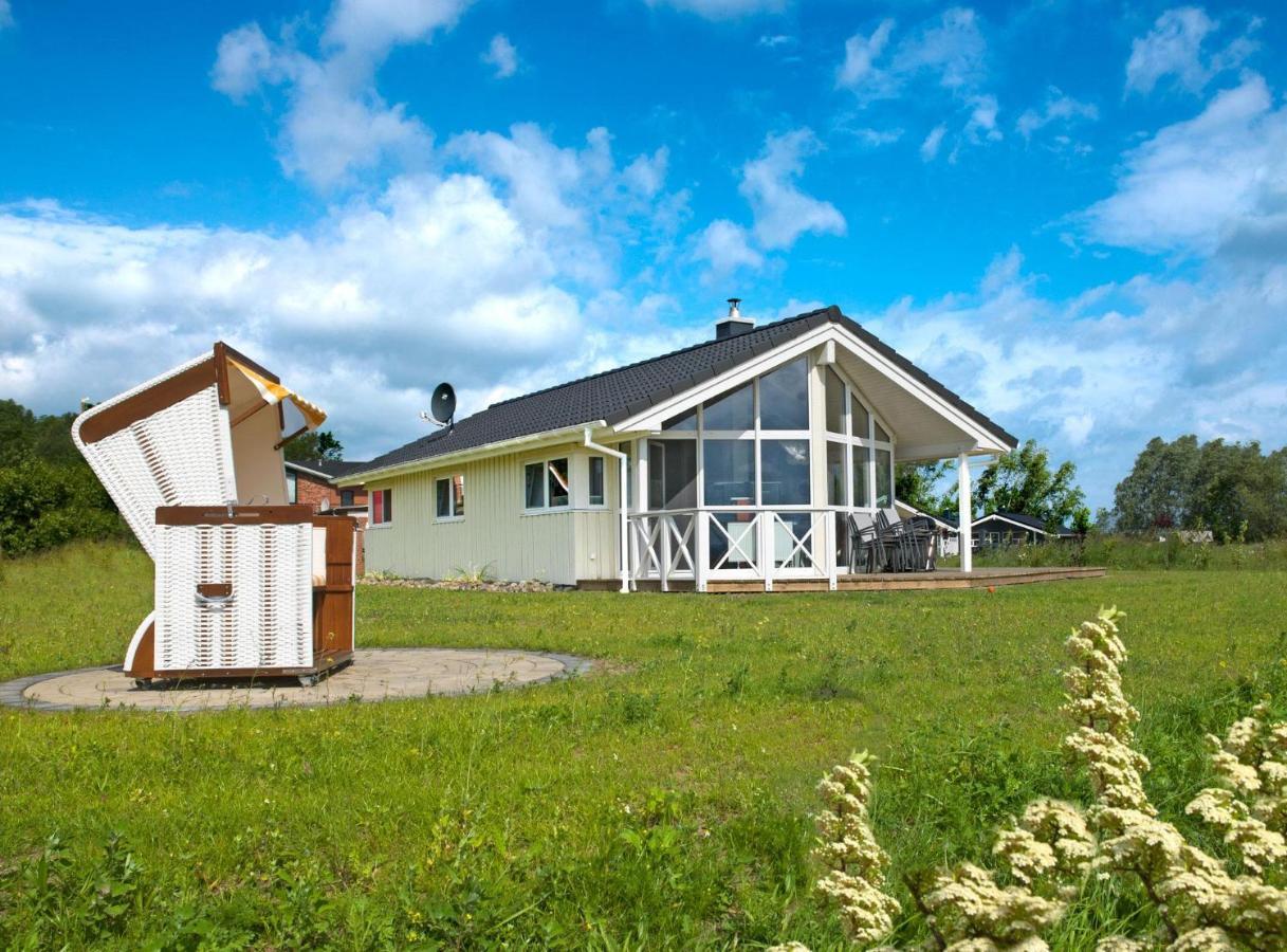 Dänische Ferienhäuser am Salzhaff Haus Käpt´n Nemo Poel Exterior foto